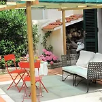 Le Petit Jardin Center Florence